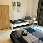 Monteurwohnung Burchard I Rosenau - Platz Fuer 6 Personen * Coburg