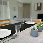 Apartment Monteurwohnung Burchard I Rosenau - Platz Fuer 6 Personen *