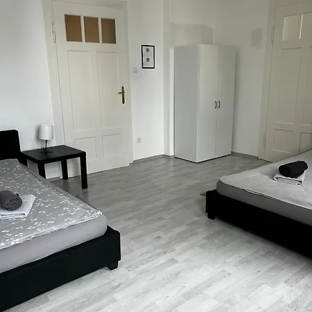 Monteurwohnung Burchard I Rosenau - Platz Fuer 6 Personen *