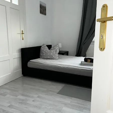 Monteurwohnung Burchard I Rosenau - Platz Fuer 6 Personen Appartement *