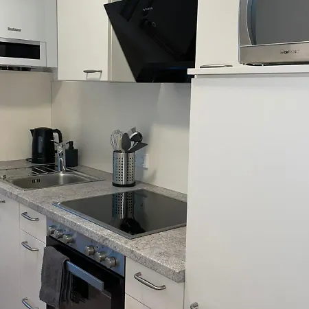 Monteurwohnung Burchard I Rosenau - Platz Fuer 6 Personen Apartment Coburg