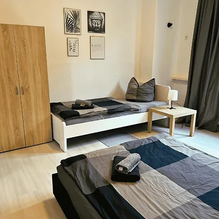 Monteurwohnung Burchard I Rosenau - Platz Fuer 6 Personen * Coburg