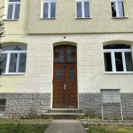 Monteurwohnung Burchard I Rosenau - Platz Fuer 6 Personen *