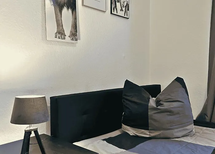Monteurwohnung Burchard I Rosenau - Platz Fuer 6 Personen 公寓 *