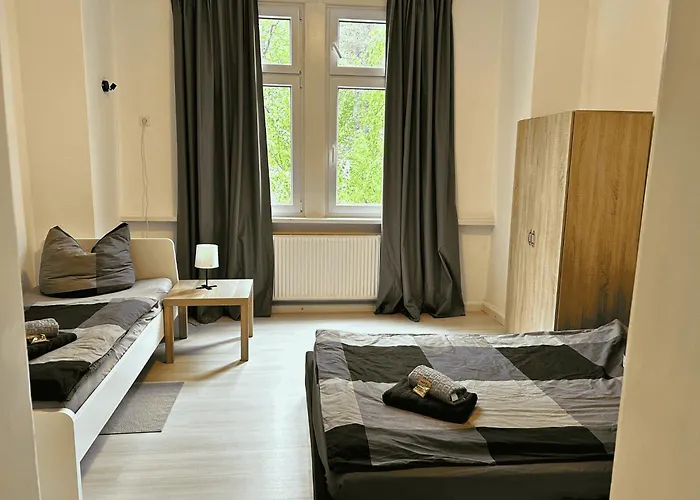 Monteurwohnung Burchard I Rosenau - Platz Fuer 6 Personen 아파트 코부르크