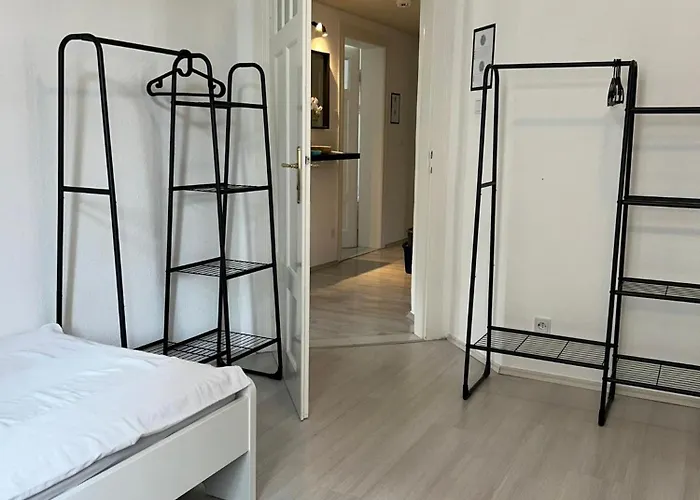 Monteurwohnung Burchard I Rosenau - Platz Fuer 6 Personen *